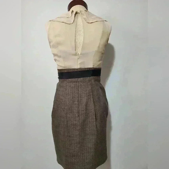 BCBG MAXAZARIA wool tweed and  silk academia dress with bow. Size 2 - Picture 6 of 12